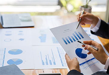 自己申告書、従業員サーベイの活用<br />
就業適性検査の活用